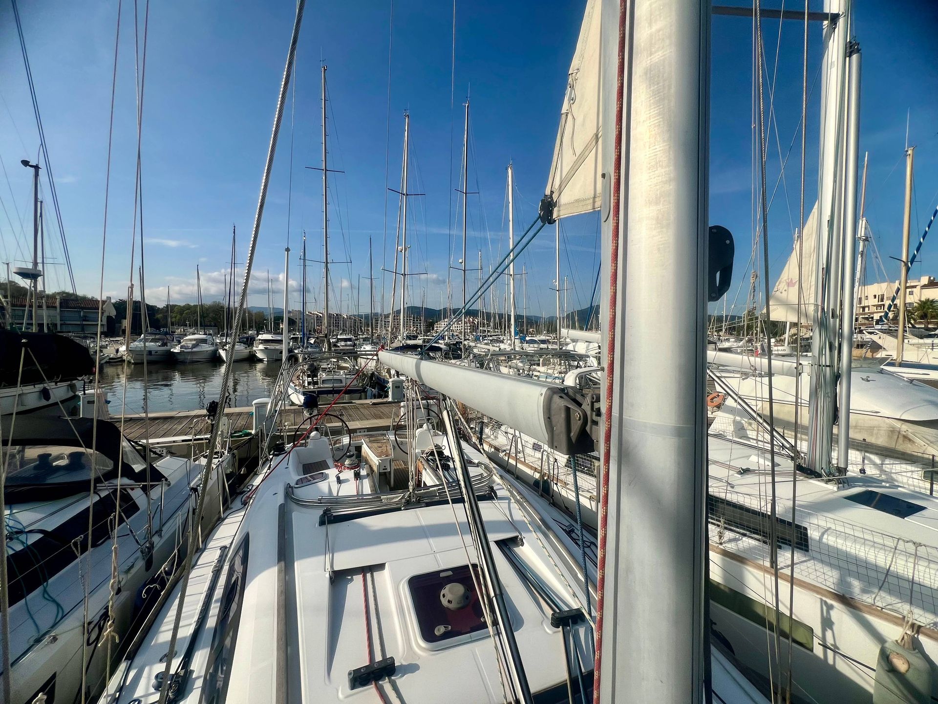 slider 14 Beneteau Oceanis 40